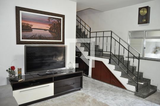 Casa à venda com 4 quartos, 191m² em Pilares, Rio de Janeiro