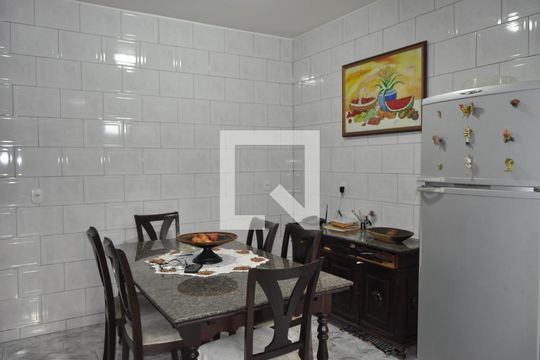 Cozinha de casa à venda com 4 quartos, 191m² em Pilares, Rio de Janeiro