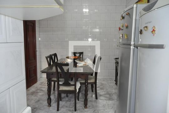 Cozinha de casa à venda com 4 quartos, 191m² em Pilares, Rio de Janeiro