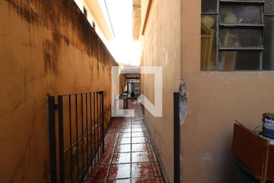 Corredor de casa à venda com 3 quartos, 193m² em Jardim Ocara, Santo André