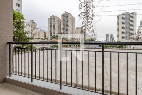 Varanda de kitnet/studio à venda com 1 quarto, 33m² em Campo Belo, São Paulo