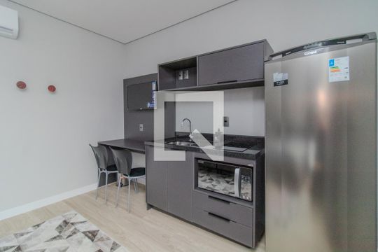 Cozinha de apartamento para alugar com 1 quarto, 22m² em Centro Histórico, Porto Alegre