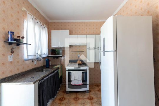 Cozinha 1 de casa à venda com 4 quartos, 500m² em Vila Santa Teresa (zona Leste), São Paulo