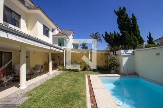 Fachada da Casa de casa de condomínio à venda com 4 quartos, 300m² em Recreio dos Bandeirantes, Rio de Janeiro