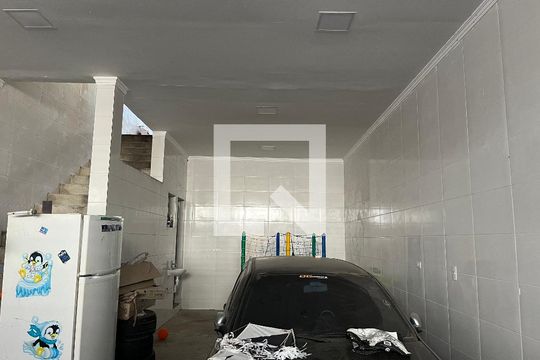 Garagem de casa à venda com 3 quartos, 200m² em Parque Imperial, São Paulo
