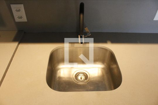 Cozinha de apartamento para alugar com 2 quartos, 73m² em Vila Andrade, São Paulo