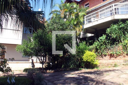 Quintal de casa à venda com 6 quartos, 394m² em Jardim América, São Leopoldo