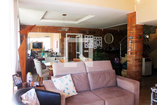 Casa à venda com 6 quartos, 394m² em Jardim América, São Leopoldo