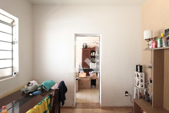 Sala de casa à venda com 3 quartos, 110m² em Universitário, Belo Horizonte