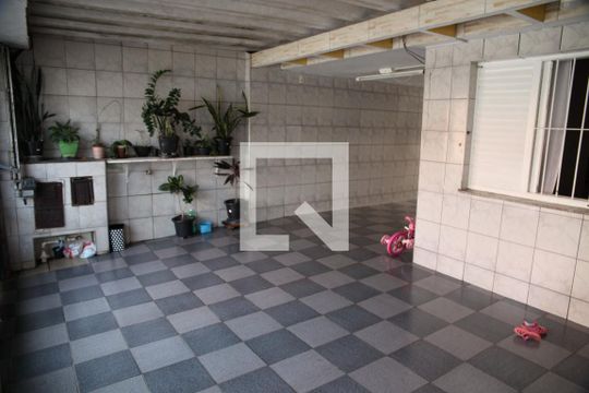 Garagem de casa à venda com 4 quartos, 168m² em Baeta Neves, São Bernardo do Campo