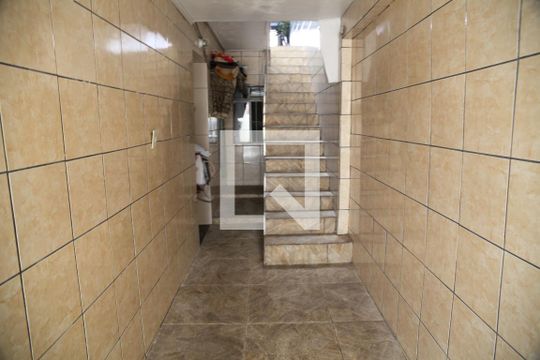 Quintal e acesso garagem de casa à venda com 4 quartos, 168m² em Baeta Neves, São Bernardo do Campo