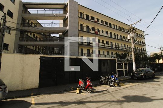 Fachada de apartamento à venda com 2 quartos, 43m² em Chácara São João, São Paulo