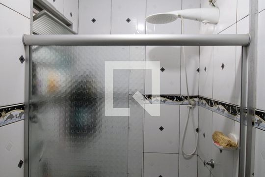 Banheiro de apartamento à venda com 2 quartos, 43m² em Chácara São João, São Paulo