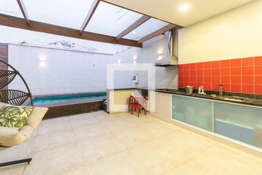 Área externa de casa à venda com 3 quartos, 200m² em Tijuca, Rio de Janeiro