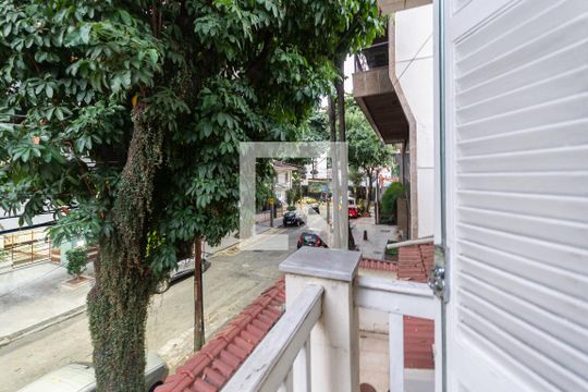 Varanda de casa à venda com 3 quartos, 200m² em Tijuca, Rio de Janeiro