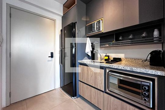 Cozinha de kitnet/studio à venda com 0 quarto, 22m² em Jardim das Acacias, São Paulo