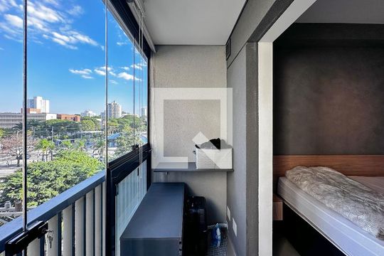 Sacada de kitnet/studio à venda com 0 quarto, 22m² em Jardim das Acacias, São Paulo
