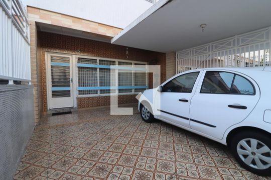 Garagem de casa à venda com 3 quartos, 200m² em Tatuapé, São Paulo