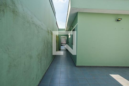 Quintal de casa à venda com 4 quartos, 275m² em Jardim Alvorada, Santo André