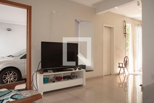 Sala de casa à venda com 3 quartos, 240m² em Vila da Saúde, São Paulo
