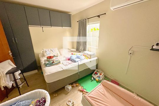 Quarto 1 de casa para alugar com 3 quartos, 103m² em São João do Rio Vermelho, Florianópolis
