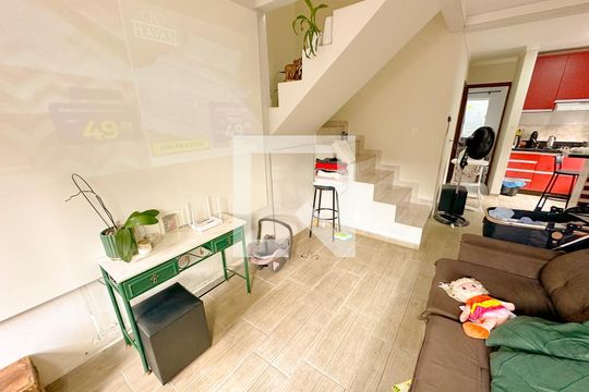 Sala de casa para alugar com 3 quartos, 103m² em São João do Rio Vermelho, Florianópolis