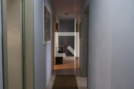 corredor de casa à venda com 4 quartos, 272m² em Feitoria, São Leopoldo