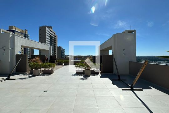 Área comum de kitnet/studio para alugar com 1 quarto, 25m² em Mossunguê, Curitiba