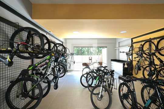 Área comum de kitnet/studio para alugar com 1 quarto, 25m² em Mossunguê, Curitiba