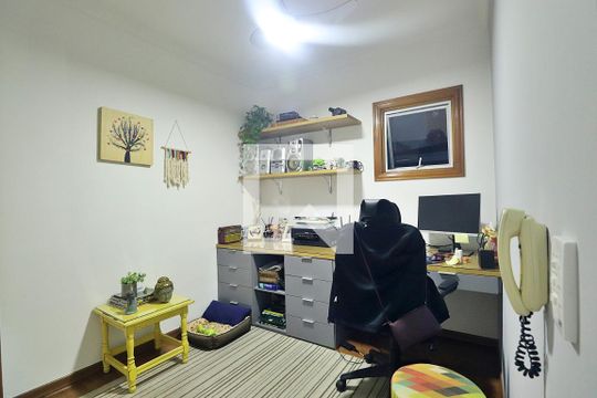 Escritório de casa à venda com 3 quartos, 230m² em Campestre, Santo André