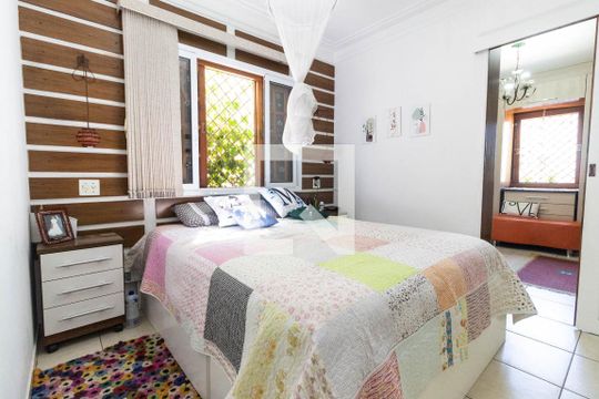Quarto 1 de casa para alugar com 4 quartos, 326m² em Santana, São Paulo