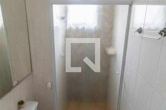 Banheiro de apartamento para alugar com 2 quartos, 50m² em Jardim Matarazzo, São Paulo