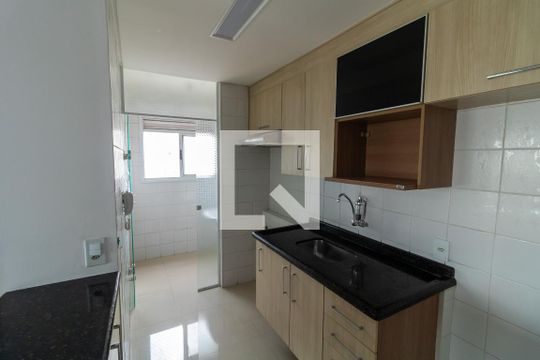 Cozinha de apartamento para alugar com 2 quartos, 50m² em Jardim Matarazzo, São Paulo