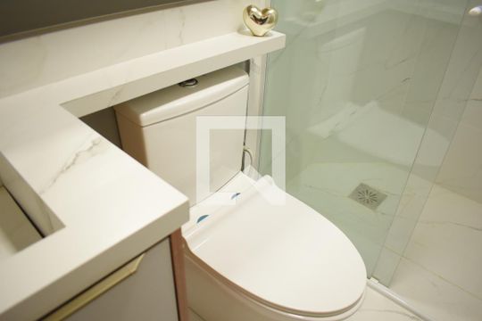 Banheiro de apartamento para alugar com 2 quartos, 60m² em Pilarzinho, Curitiba