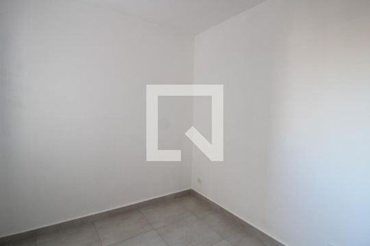 Quarto de apartamento para alugar com 1 quarto, 28m² em Vila Nivi, São Paulo