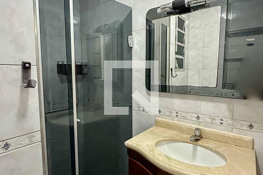 Banheiro de apartamento à venda com 2 quartos, 70m² em Lauzane Paulista, São Paulo