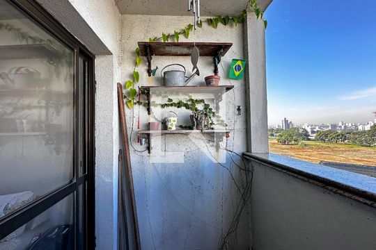 Sacada de apartamento à venda com 2 quartos, 65m² em Nova Piraju, São Paulo