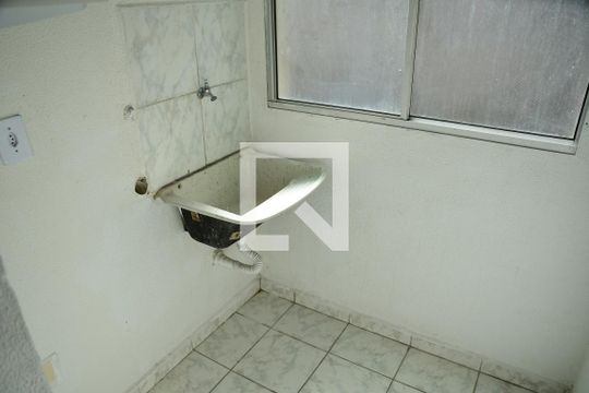 Área de Serviço de apartamento para alugar com 2 quartos, 56m² em Centro, Cotia