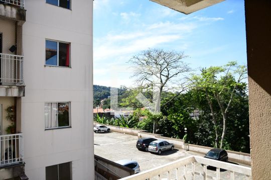 Vista da Sala de apartamento para alugar com 2 quartos, 56m² em Centro, Cotia