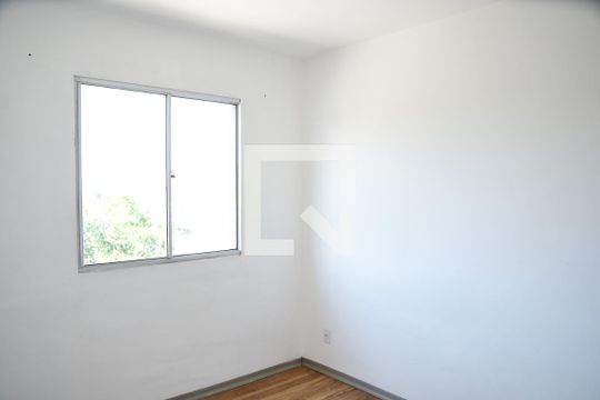 Quarto de apartamento para alugar com 2 quartos, 56m² em Centro, Cotia