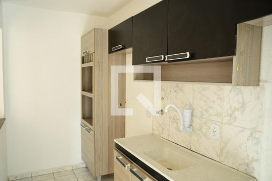 Cozinha de apartamento para alugar com 2 quartos, 56m² em Centro, Cotia