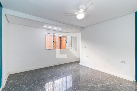 Casa para alugar com 1 quarto, 44m² em Parada Xv de Novembro, São Paulo