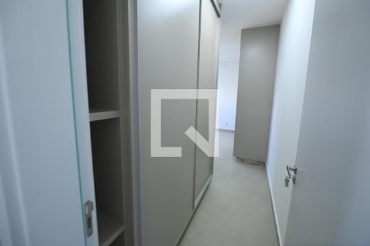 Banheiro do Quarto 2 de apartamento para alugar com 3 quartos, 118m² em Setor Marista, Goiânia