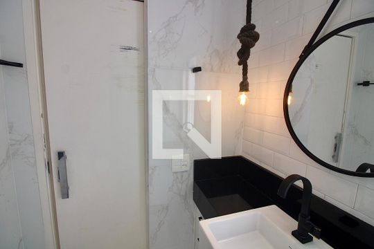 Banheiro da Suíte de apartamento à venda com 2 quartos, 68m² em Barra da Tijuca, Rio de Janeiro