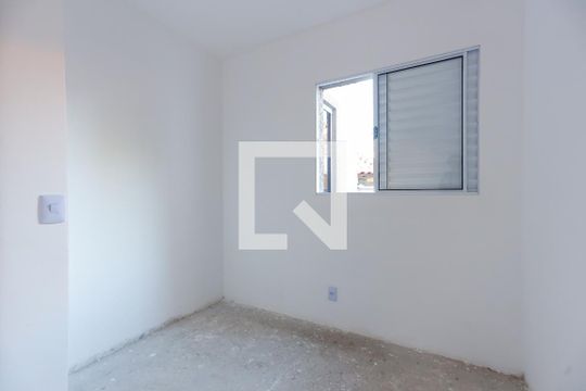 Quarto 2 de apartamento para alugar com 2 quartos, 39m² em Vila Romero, São Paulo