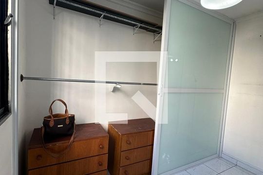 Quarto de apartamento para alugar com 3 quartos, 256m² em Jardim Raposo Tavares, São Paulo
