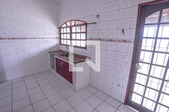 Cozinha de casa para alugar com 5 quartos, 160m² em Vila Brasilina, São Paulo