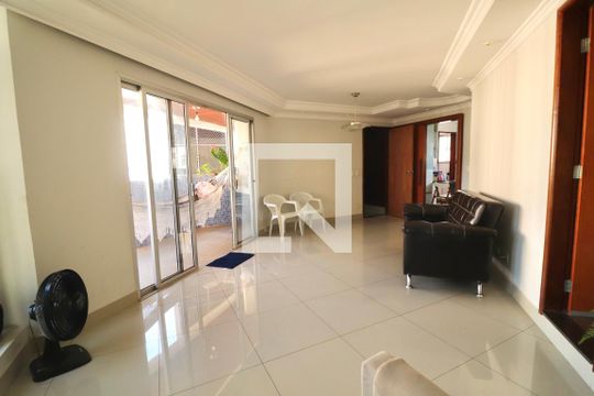 Sala de apartamento para alugar com 4 quartos, 290m² em Setor Oeste, Goiânia