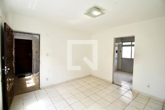 Apartamento para alugar com 2 quartos, 60m² em Imbuí, Salvador