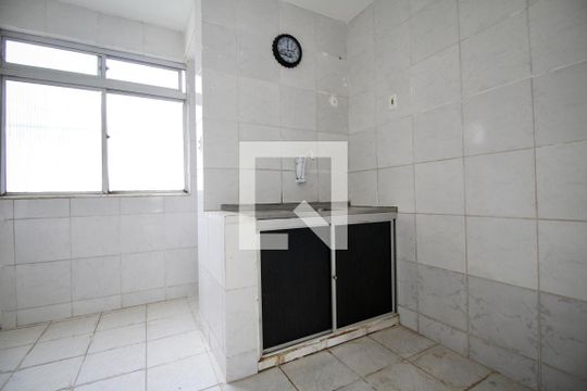 Cozinha e Área de Serviço de apartamento para alugar com 2 quartos, 60m² em Imbuí, Salvador